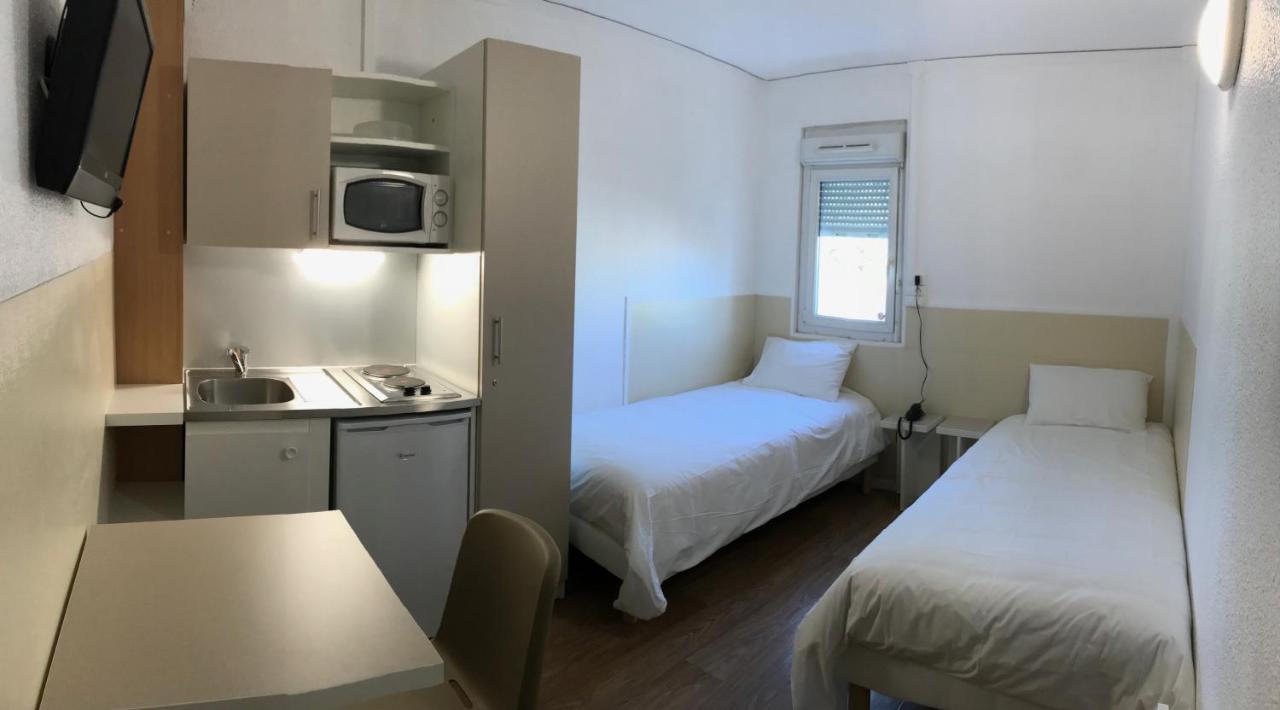 Be Myhotel Evreux Exterior photo